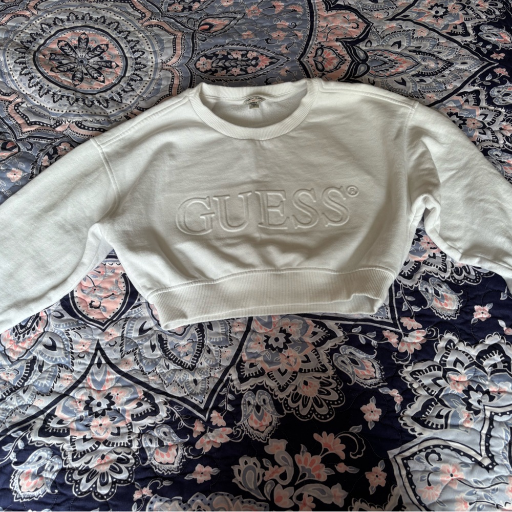 Guess long sleeve cropped sweater